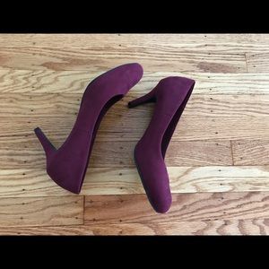 Maroon high heels (comfort plus by predictions)